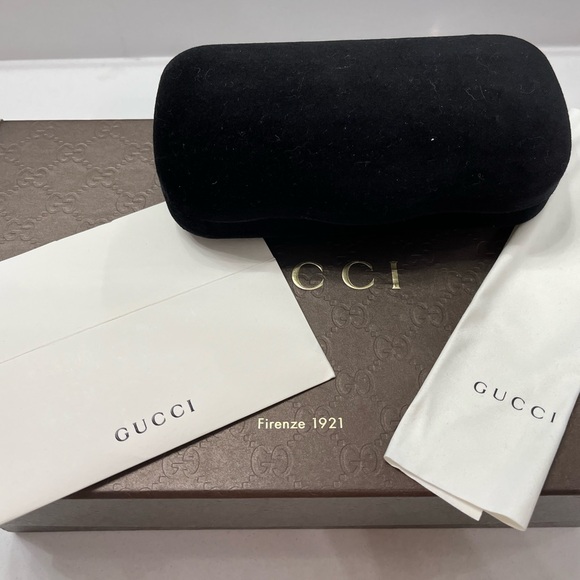 GUCCI Hollywood Forever Woman’s Sunglasses - Picture 13 of 16